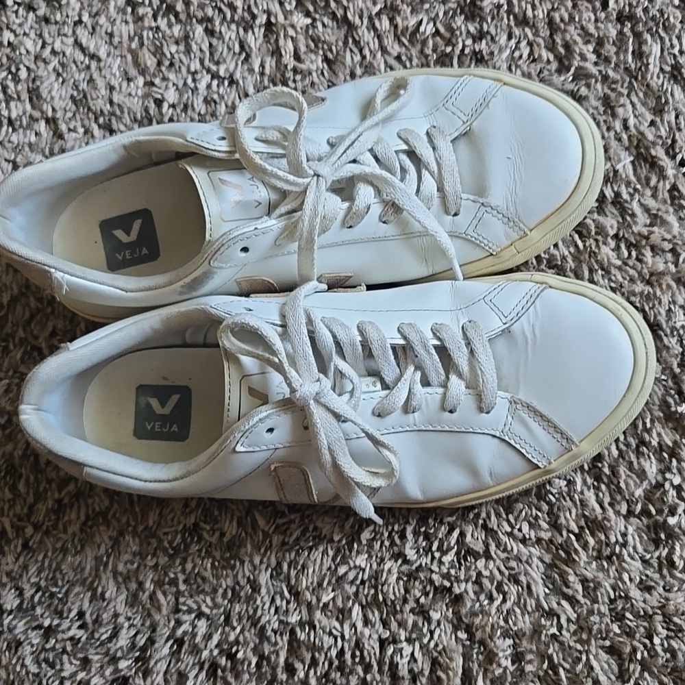 Veja Women's Sneakers in White and Gold - Picture 3 of 13